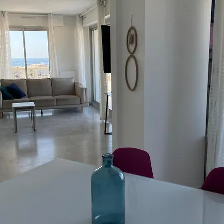 Apartment Fireworks View - 6 Persons