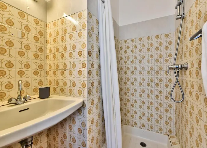 Fireworks View - 6 Persons